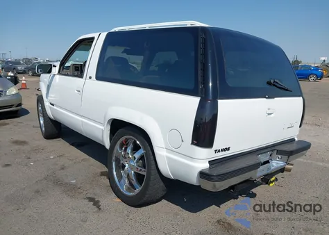 1992 Chevrolet Blazer K1500 из США, поврежденный, VIN 1GNEK18K9NJ309809